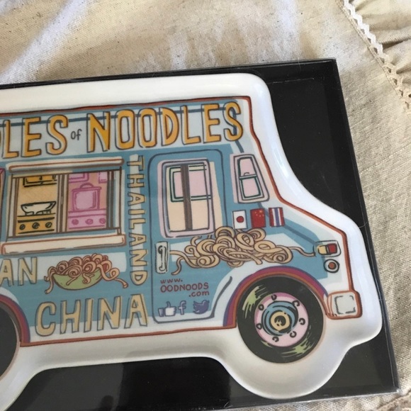 Food truck plate. Ramen Noodle food truck ceramic serving dish or platter plate - Picture 3 of 5